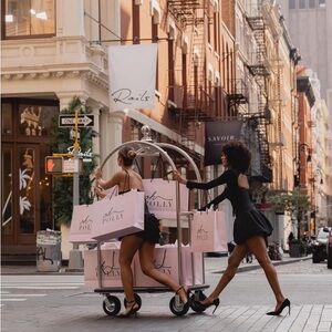 MAKE ME AN OFFER!! ⭐️⭐️⭐️⭐️⭐️